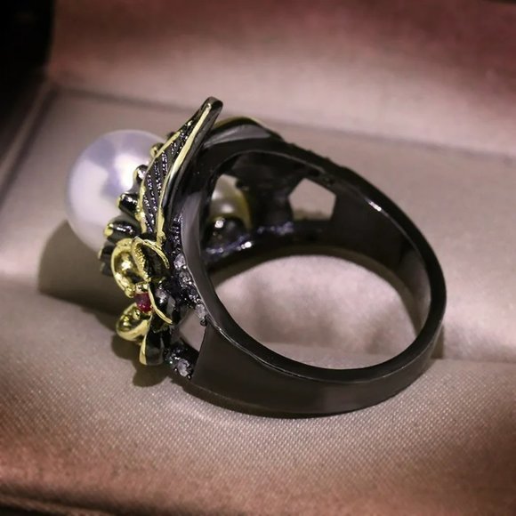 Artistic Round White Pearl Bohemia Black Leaf Flower Ring - Picture 5 of 11